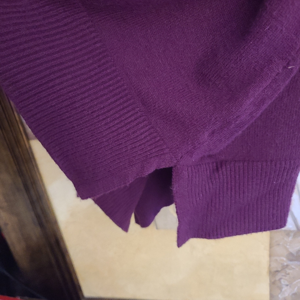 Time & Tru Sweater Medium - Picture 10 of 11